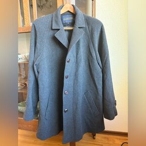 Pendleton Men’s Wool Gray Coat Size 18 Fully Lined